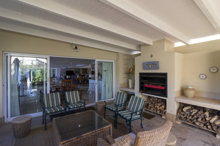 6 Bedroom Property for Sale in Royal Alfred Marina Eastern Cape